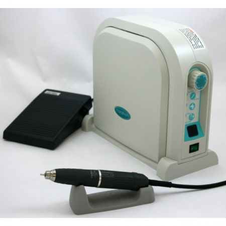 Saeyang Marathon Multi 600 DUO - бесщеточный зуботехнический микромотор с коленным/настольным управлением, с наконечником BM40M/BHS, 40000 об/мин, педаль FS60N