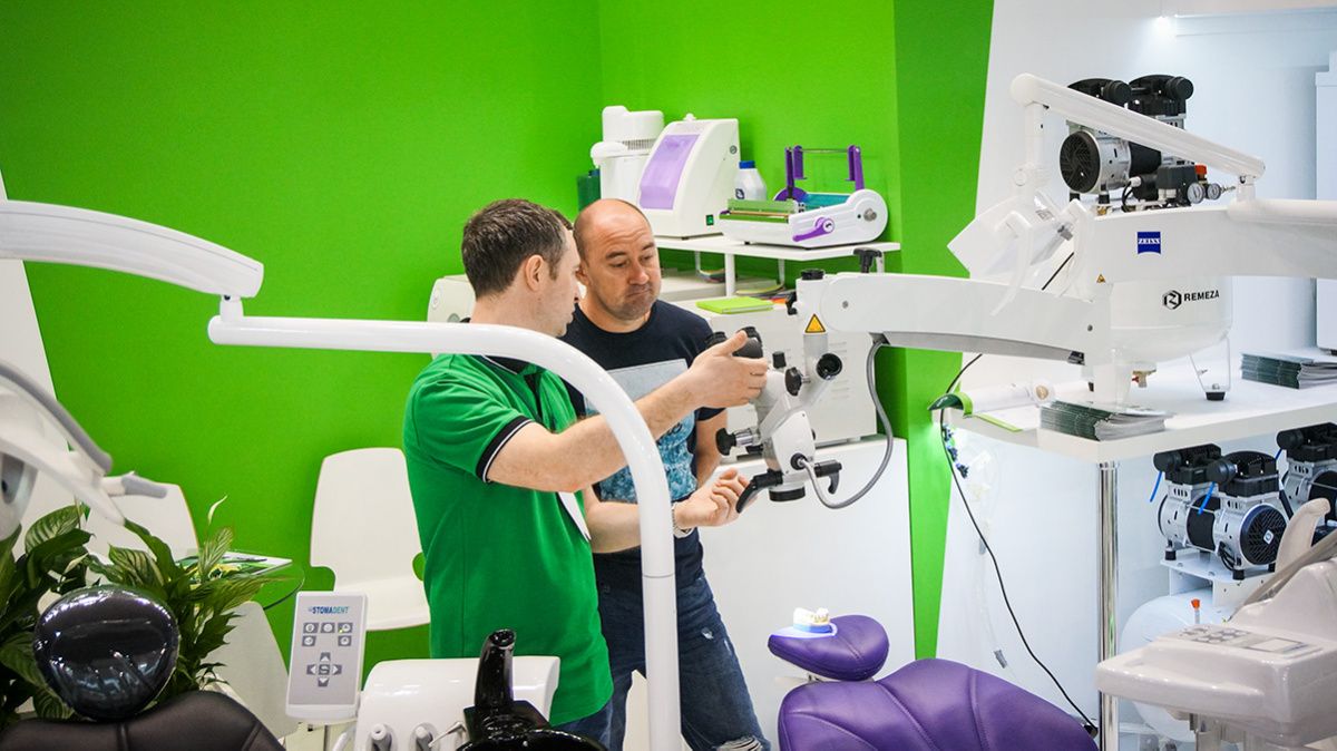 Стенд компании GREEN DENT на выставке Дентал Салон 2019_021