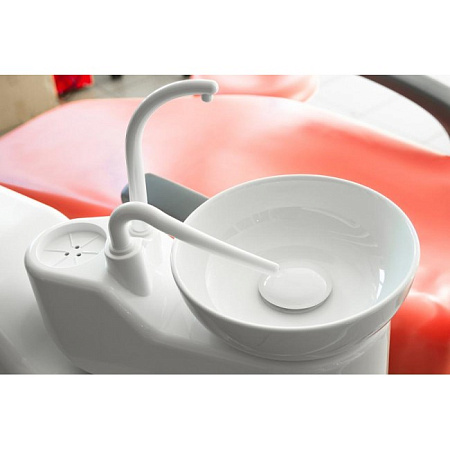 Cefla Dental Group Victor 6015 (AM8015) – стоматологическая установка с нижней/верхней подачей инструментов 