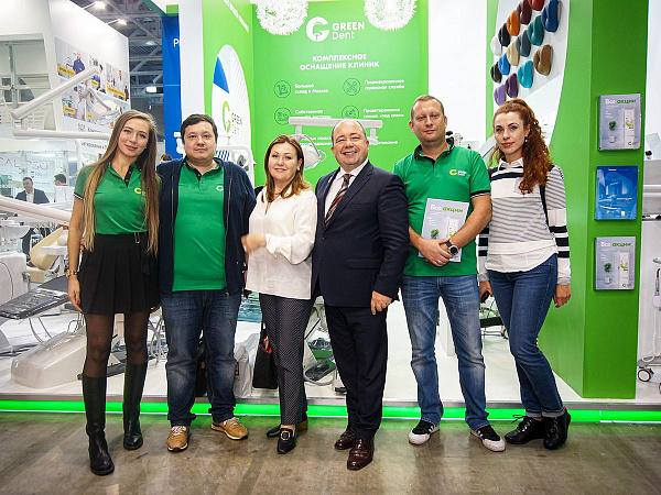 Стенд компании GREEN DENT на выставке Дентал-Экспо 2019_03.jpg